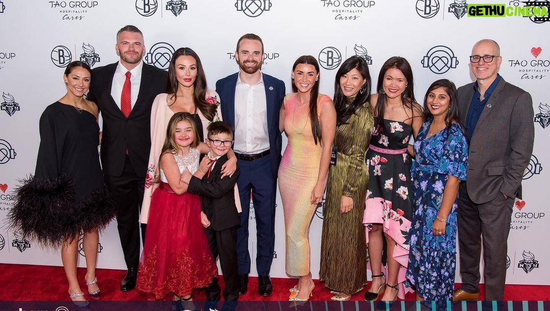 JWoww Instagram - Another beautiful night for #autismawareness with @kulturecity @taocares raising money to help make the “nevers” possible 💙 🧩