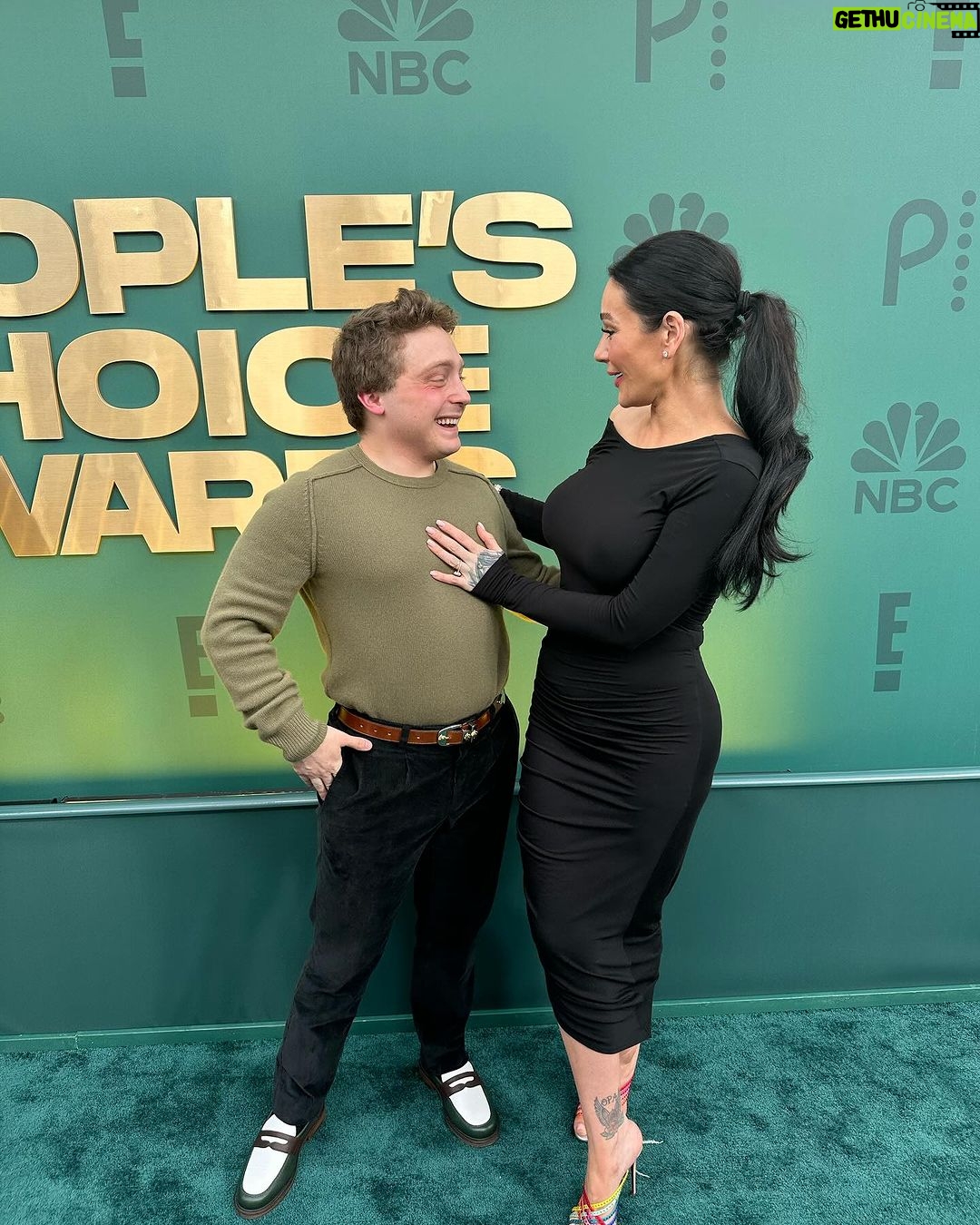 JWoww Instagram - A night to remember 🙏🏼 thank you so much @mtv and @peopleschoice for the incredible evening #jsfamilyvacation @eentertainment