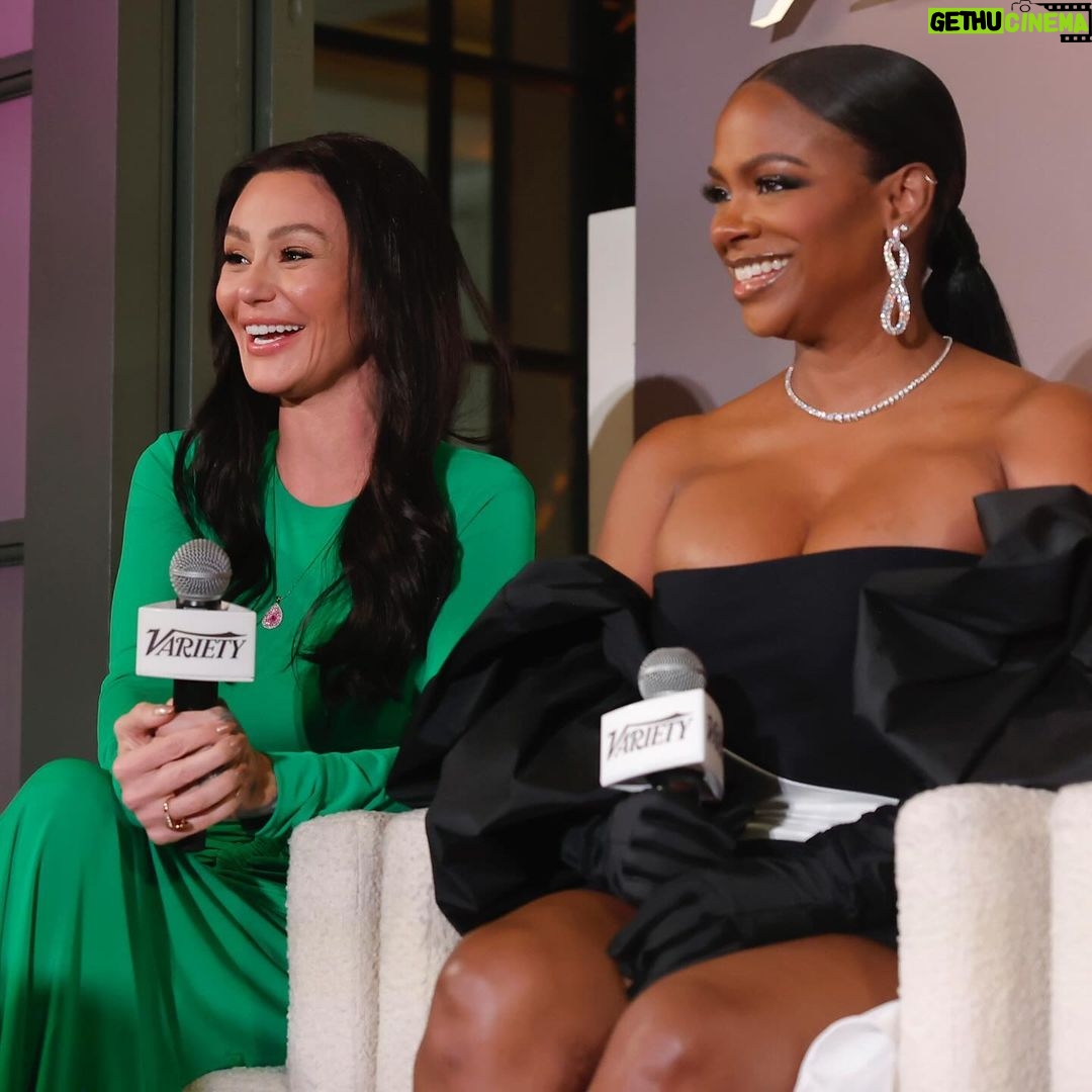 JWoww Instagram - Who run the world?! 👑👯♀️ Congratulations to @jwoww + @snooki on being part of @variety's Most Powerful Women in Reality TV! 🌟📺 (📸: @gettyimages)
