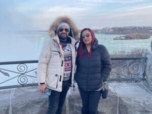 Jabar Abbas Instagram - Had an amazing fun day at #niagrafalls with friends. Thank you sister Umayma sheikh and brother Waseem Abbas for a wonderful day ❤️
