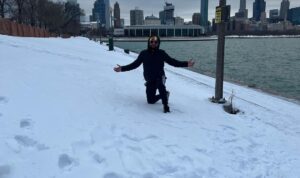 Jabar Abbas Instagram - Had an amazing time in Chicago USA with friends. 
These five days were unforgettable. Really want to thank you Azim bhai , Javed bhai , Imran Akhoond bhai , Javaria , Sohail Bhai ,saqib bhai and all who took out time for me from their busy schedules . Stay blessed you all will see you soon . Now In Toronto Canada going to have fun here ❤️❤️

#TeamJabarAbbas #JabarAbbas #artistlife #travel

Remember in prayers