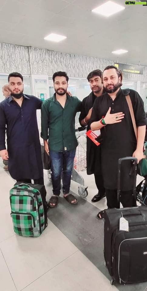 Jabar Abbas Instagram - Going to the place where I always die to go . Karbala is my eternal love . Thank you MOLA AS for this blessing . LABAIK YA HUSSAIN AS LABAIK YA ABBAS AS 😭😭🙏🏻🙏🏻🙏🏻 Allama Iqbal International Airport