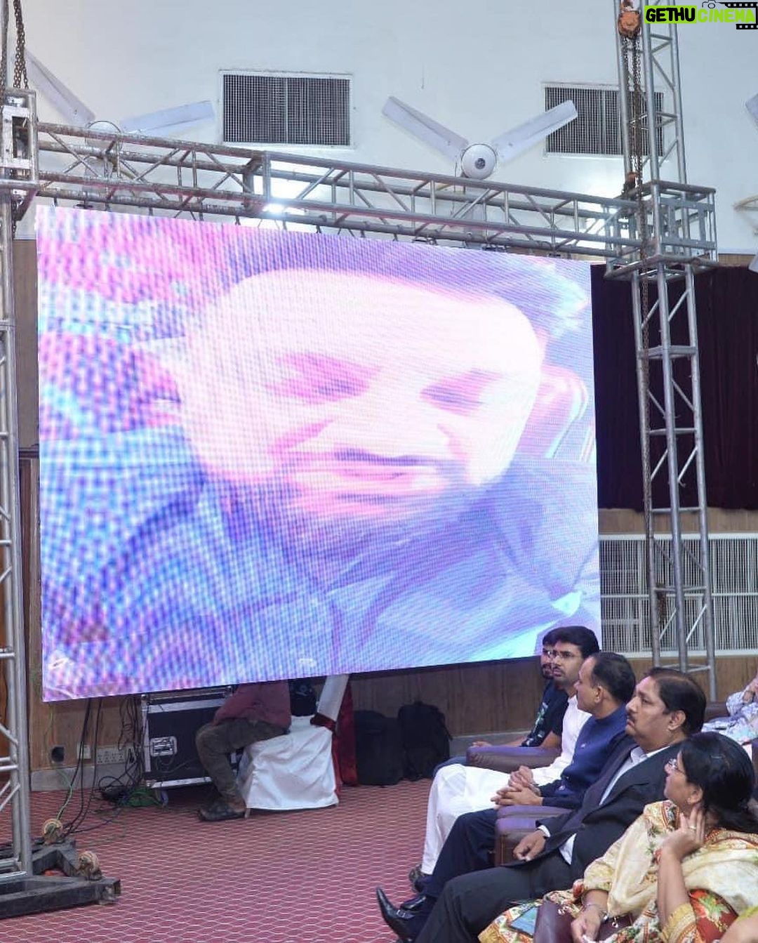 Jabar Abbas Instagram - For me every accolade and laurel has it’s own significance but any recognition that comes out from my Alma Mater, Government College, always stands out. I’m grateful to the administration of GCU for conferring upon me the Khwaja Khurshid Anwar Award for Best Old Ravian Musician 2023. I would also take this opportunity to pay my respects and my gratitude to my Teacher and Mentor, Late Sir Tariq Farani. This one is for you, Sir. Thank you VC Gcu Dr, Asghar zaidi sahib , NAMS Gcu and ma’am Kanita Shah for choosing me . Last but not the least I want to thank my friend Usman Hafeez for attending the convocation and receiving the award 🥇 on my behalf ❤️