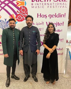 Jabar Abbas Instagram - Had an amazing performance in #alemsaz international music festival Kazakhstan on 1st of October. Felt proud to Represent  pakistan in an international festival . Thank you pakistan and Emabbasy of pakistan in Kazakhstan for giving the opportunity 🙏🏻🙏🏻. Love you all. 

#TeamJabarAbbas
#JabarAbbas
#rosemarymushtaq