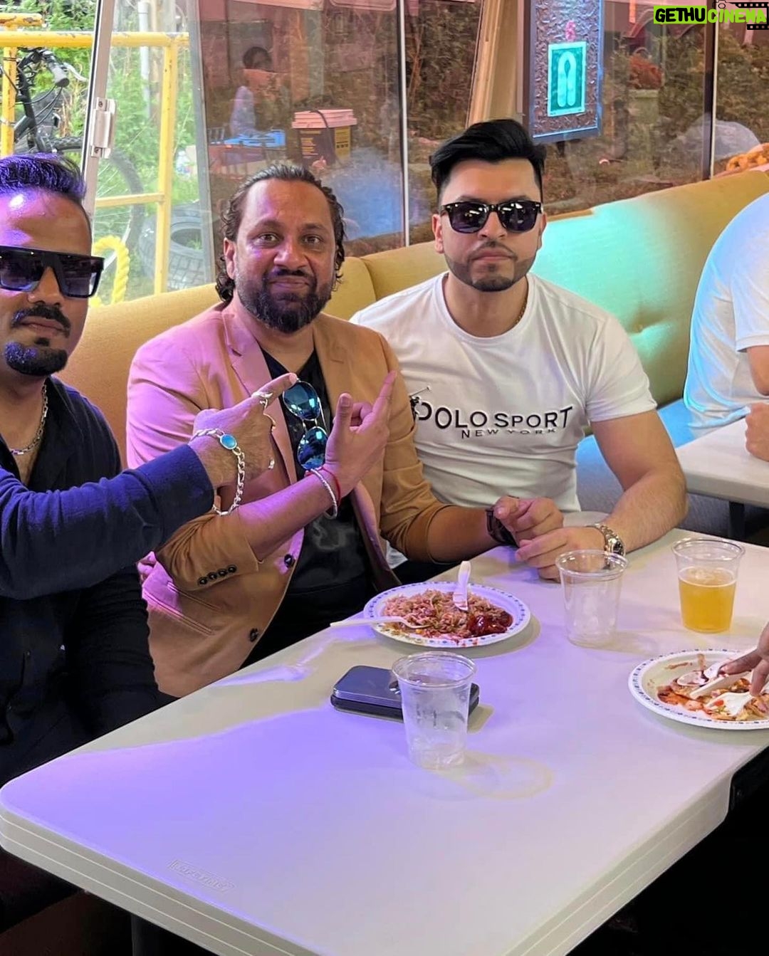 Jabar Abbas Instagram - Happy birthday my brother Sheraz Hussain May you have many many more. ❤️ #cruiseship Waseem Abbas Shallum Xavier