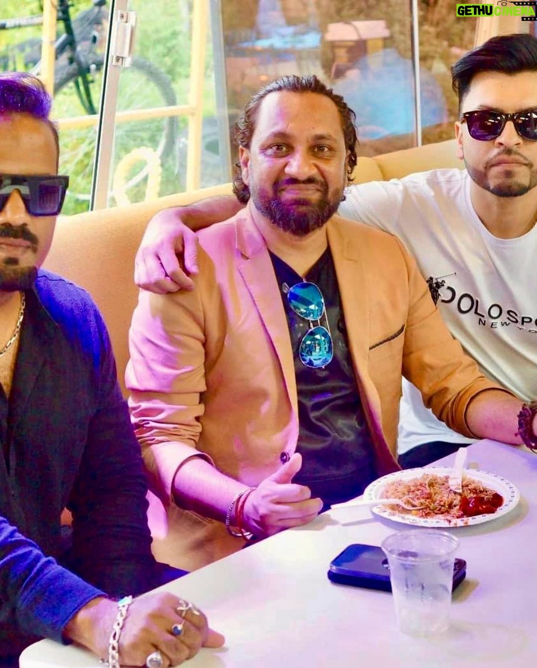 Jabar Abbas Instagram - Happy birthday my brother Sheraz Hussain May you have many many more. ❤️ #cruiseship Waseem Abbas Shallum Xavier