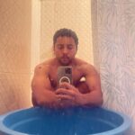 Jaboukie Young-White Instagram - some of you wont want to hear this. i used to take scorching hot showers. like douse me in old bay throw me in a pot and dump me on a picnic table scorching hot showers. then i took a cold bucket shower in slide 2 and something shifted... unfortunately my skin is glowing and my bacne is cleared bc i stopped crab boiling myself. stop taking scorching hot showers Jamaica