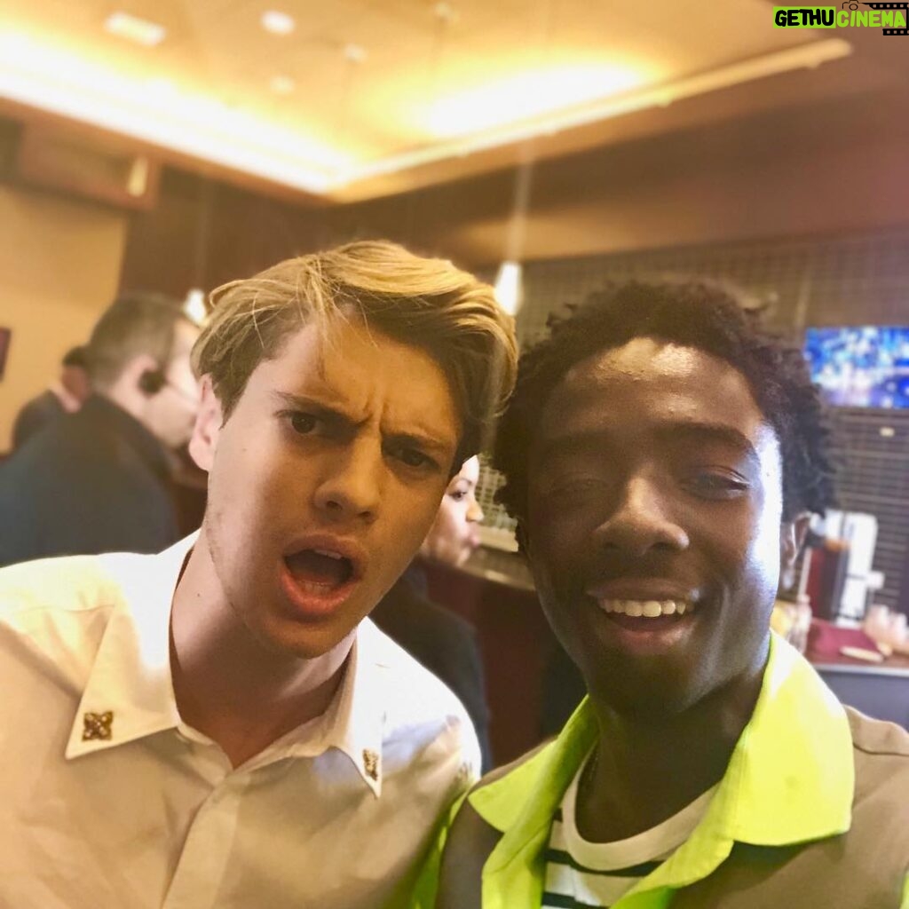 Jace Norman Instagram - @therealcalebmclaughlin and I talking about how we’re all winners. Awards don’t matter. This guy is dope and very talented. cool to be in the same room as him and also call him my friend;) good energy everytime we talk man.