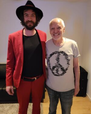 Jack Broadbent Instagram - Thank you @mrpeterframpton for taking me along for the ride. Respect ✊ #peterframpton #jackbroadbent #finalethefarewelltour