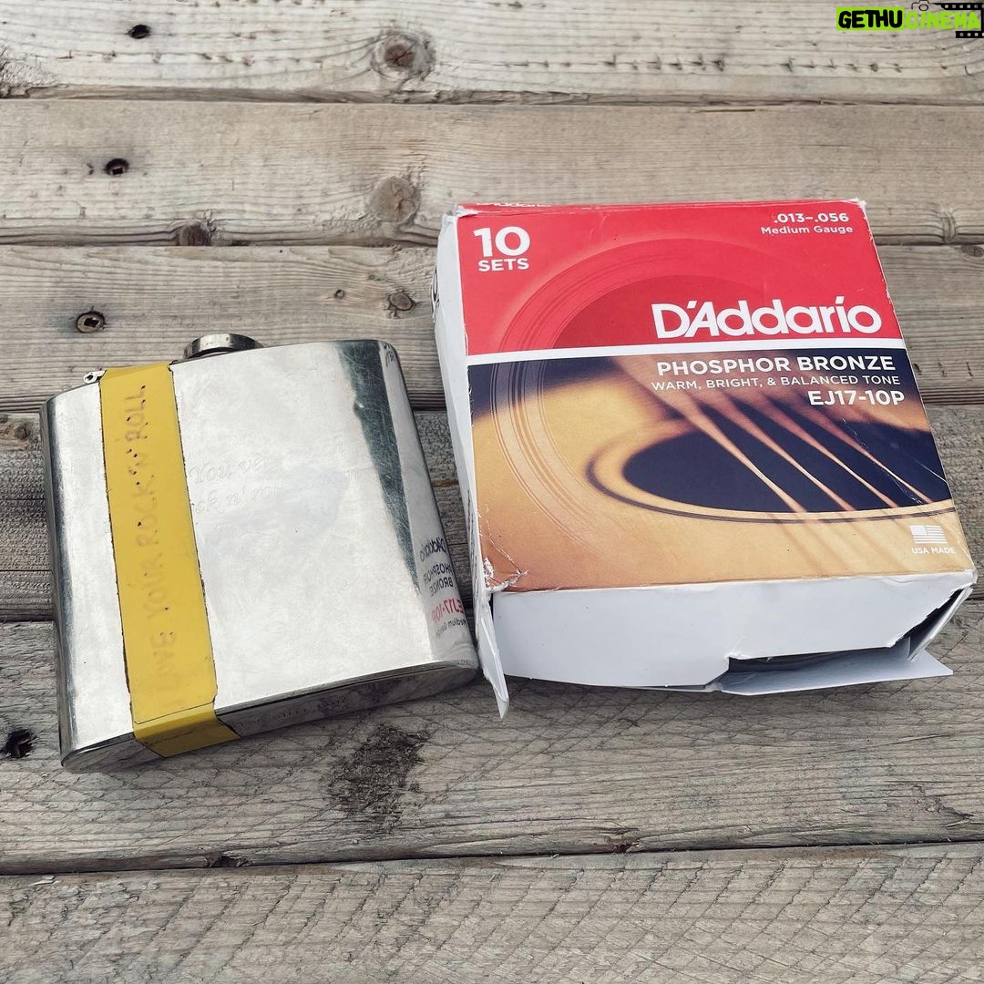 Jack Broadbent Instagram - Thanks @daddarioandco for keeping me going on the last tour. Best strings in town and can survive my heavy handed flask as a slide! #daddario #guitarstrings #hipflask #slideguitar #jackbroadbent