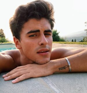 Jack Gilinsky Instagram - sunset in tuscany.. i love my family. happy 4th ♥️🇺🇸