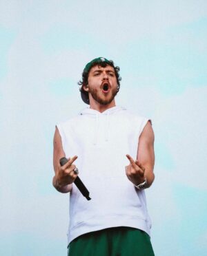 Jack Harlow Instagram - I know it’s been a couple centuries but I’m back 🇮🇪🇮🇪🇮🇪 #motherland