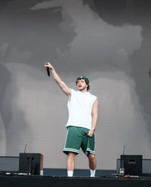 Jack Harlow Instagram - I know it’s been a couple centuries but I’m back 🇮🇪🇮🇪🇮🇪 #motherland