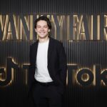 Jack Martin Instagram - Went with the “about to pitch you my dropshipping startup“ fit @vanityfair @tiktok @tiktokcreators #oscars