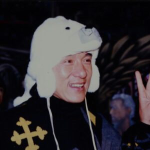 Jackie Chan Instagram - My initial plans to visit USA in early January to promote my new book, #Never Grow Up#, was delayed because I hadn’t finished filming my movie yet. My staff already told me that I have to make it up to my fans, so now I can officially announce that I’ll be having not just one, but TWO book signings in USA (time and location is below). I look forward to seeing you all soon! I hear that it’s very cold in New York these few days, so remember to wear a warm jacket before you go out. 
January 21, 2019 @ 6:00pm
BOOKENDS Bookstore
211 E. Ridgewood Ave, Ridgewood, New Jersey 
January 22, 2019 @ 1:00pm
BARNES AND NOBLES Bookstore
555 Fifth Avenue (at 46th Street), New York