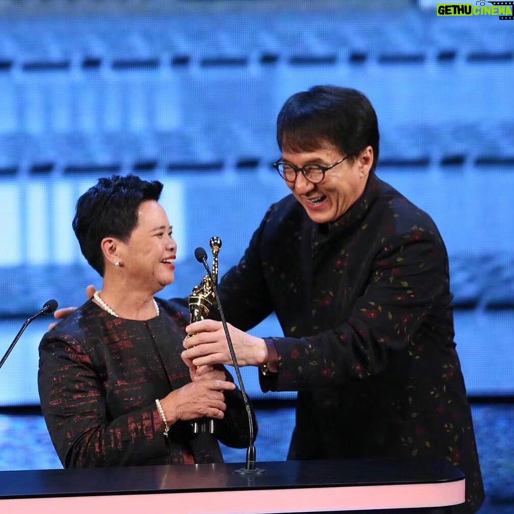Jackie Chan Instagram - Happy and honored to present Pauline the Professional Achievement Award :)