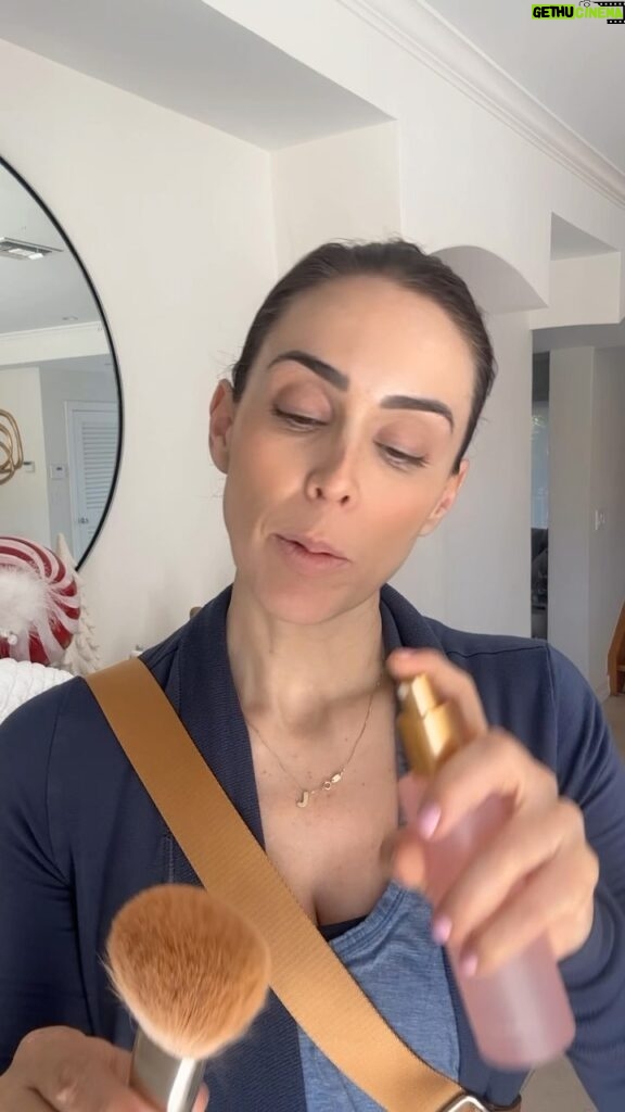 Jacqueline Bracamontes Instagram - Tips buenísimos de maquillaje para cuando vas al gym!!! 🤪🤪🤪