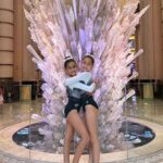 Jacqueline Bracamontes Instagram - Suerte a nuestras princesas Jacky y Caro que hoy tienen su primera competencia internacional de gimnasia!!! Ellas estas tranquilas pero muy emocionadas!!! (La que se muere de los nervios soy yoooo!!! Pase lo que pase estamos muy orgullosos de ustedes papá @mft07 y yo!!! Las amamos!!! ♥️♥️♥️ #gymnastics Nassau, Bahamas Islands