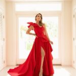 Jacqueline Bracamontes Instagram - ENAMORADA! 😍♥️ Repost from @benitosantosoficial • Colección exclusiva a la venta. 📍Av. Pdte. Masaryk #393-local 1, CDMX. Agenda tu cita vía WhatsApp: +52 33 2255 5781 Foto: @rafaelpulidophoto Estilismo: @karlabstyle Maquillaje @laurasbarcelo #BenitoSantos #Moda #Fiesta #Masaryk #Tienda #Verde #VestidoDeFiesta #Flor #Miss #CiudadDeMéxico