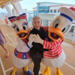 Jacqueline Bracamontes Instagram - Hay q sacar al niño interno.... @disney @disneycruiseline #wish @ginnytc08 @jackybrv
