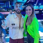 Jacqueline Bracamontes Instagram - Wow @manuelturizo !!! Amé conocerte! #fan #manuelturizo @latinbillboards Miami, Florida