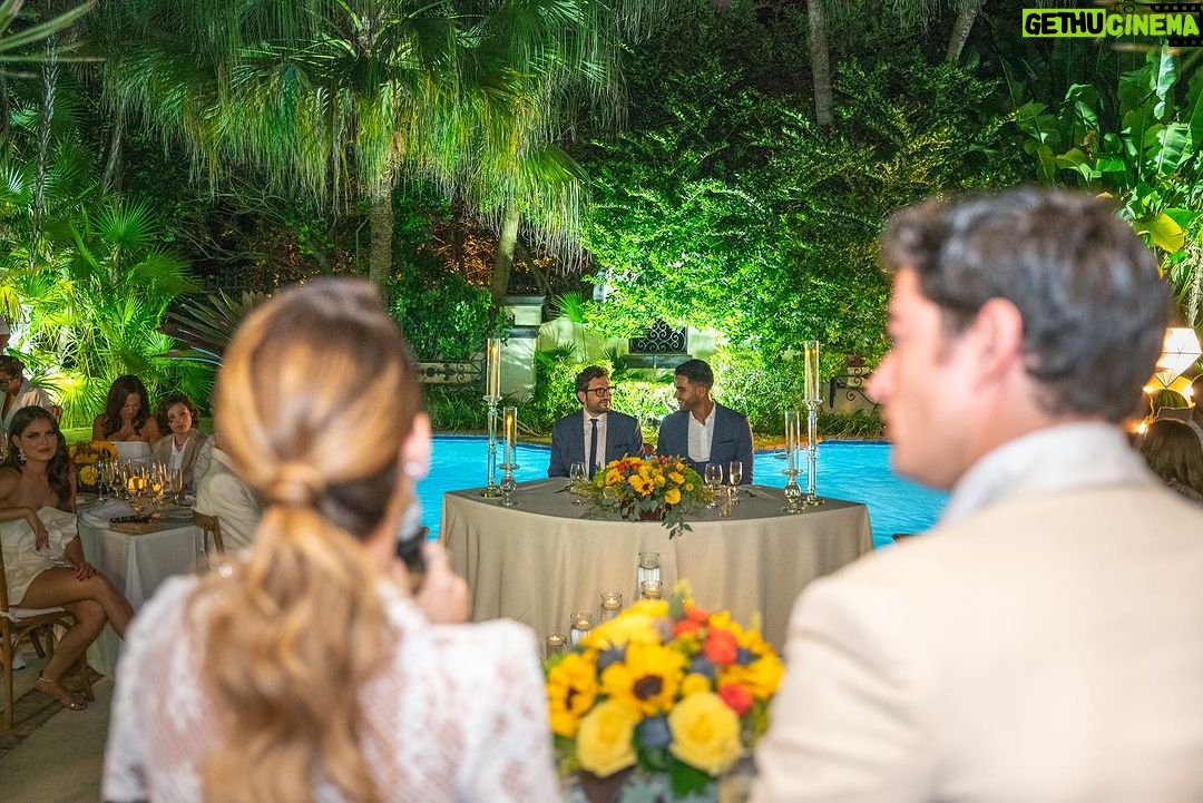 Jacqueline Bracamontes Instagram - Más fotitos del bodorrio!!! Qué honor para mi querido @danilocarrerah y para mí hacer el brindis!! Felicidades @carlosadyan y @carlosquintanillas !!!! Miami, Florida