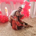 Jacqueline Bracamontes Instagram - 12 and counting!!! Feliz aniversario amor @mft07 !!! La más feliz de compartir mi vida contigo y con nuestras nenas!!! Obvio hay ups and downs… pero lo importante es que siempre ganen los buenos momentos, las risas y la paz… #happyanniversary #felizaniversario ❤️ Miami, Florida