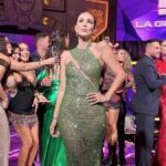 Jacqueline Bracamontes Instagram - Disfruté muchísimo la final de ayer!!! Ustedes? #Los50 🦁🦁🦁 @telemundo @telemundorealities Styling: @nathalymichan Vestido: @danielperezmexico Hair: @anlle11 Makeup: @rosamariagarcia_makeup