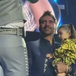 Jacqueline Bracamontes Instagram - @alexoficial te amamos y te admiramos mucho!!! Qué hermosa familia tienes!!! @alexfernandez.g Nuevamente gracias mi @mft07 Las Vegas, Nevada