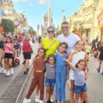 Jacqueline Bracamontes Instagram - The happiest place on earth... @jackybrv #familytime #disneyworld Magic Kingdom