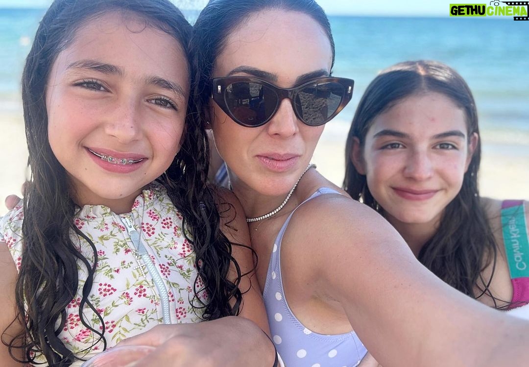 Jacqueline Bracamontes Instagram - Ali + Jackys… ♥️♥️♥️ @alinaa_gonzalezzzz LAS AMOOOO!!!! @alibracas Miami, Florida