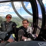 Jacqueline Bracamontes Instagram - Les tengo que enseñar este video, para que vean que no todo es color de rosa. Emi y Pau quisieron subir y hacer "downhill" en la montaña (sin bici ad hoc para el downhill). Al principio es la primera bajada que han hecho en su vida y obviamente no tenían buen control en el freno y ZZAAAAAZZZZ!!!! Después de esto ya entendieron la importancia del freno y lo quisieron hacer de nuevo y no azotaron... #proud #happydaddy _______ Well, here is a little recap on Emila and Paula's first attempt to downhill with a kids' bike... It's not a good start, but they wanted to do it again and the second run was a perfect 10, no falls.... #downhill #snowmass #girls #girlsrule Snowmass Village, Colorado