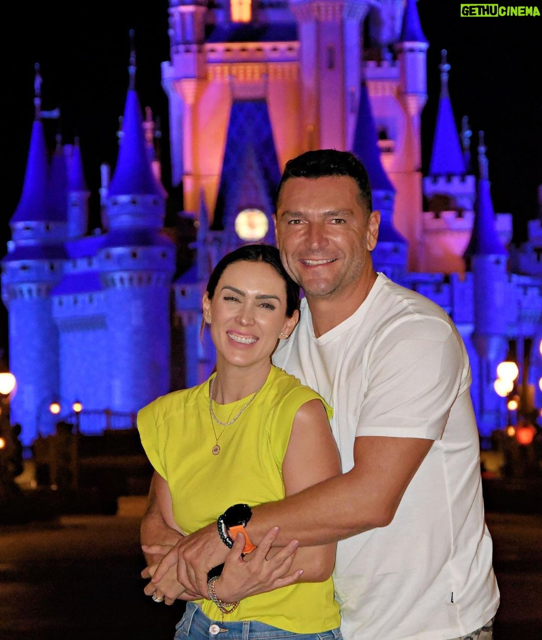 Jacqueline Bracamontes Instagram - Haciendo locuras con mi persona favorita… @mft07 ♥️ Magic Kingdom At Walt Disney World
