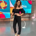 Jacqueline Bracamontes Instagram - #HoyDia ☀️😎@hoydia @telemundo Glam: @laurasbarcelo Styling: @karlabstyle Telemundo Center