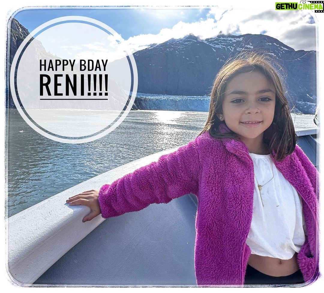 Jacqueline Bracamontes Instagram - Feliz cumpleaños mi Reni hermosa!!! Que sigas cumpliendo todos tus sueños y aprendiendo cada vez más de la vida y de tu familia!!! Te amamos!! Eres única mi amor!!! Juneau, Alaska