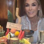 Jacqueline Bracamontes Instagram - Happy Bday Mami!!!! @pichisvan We♥️You !!!! 🎂🎂🎂