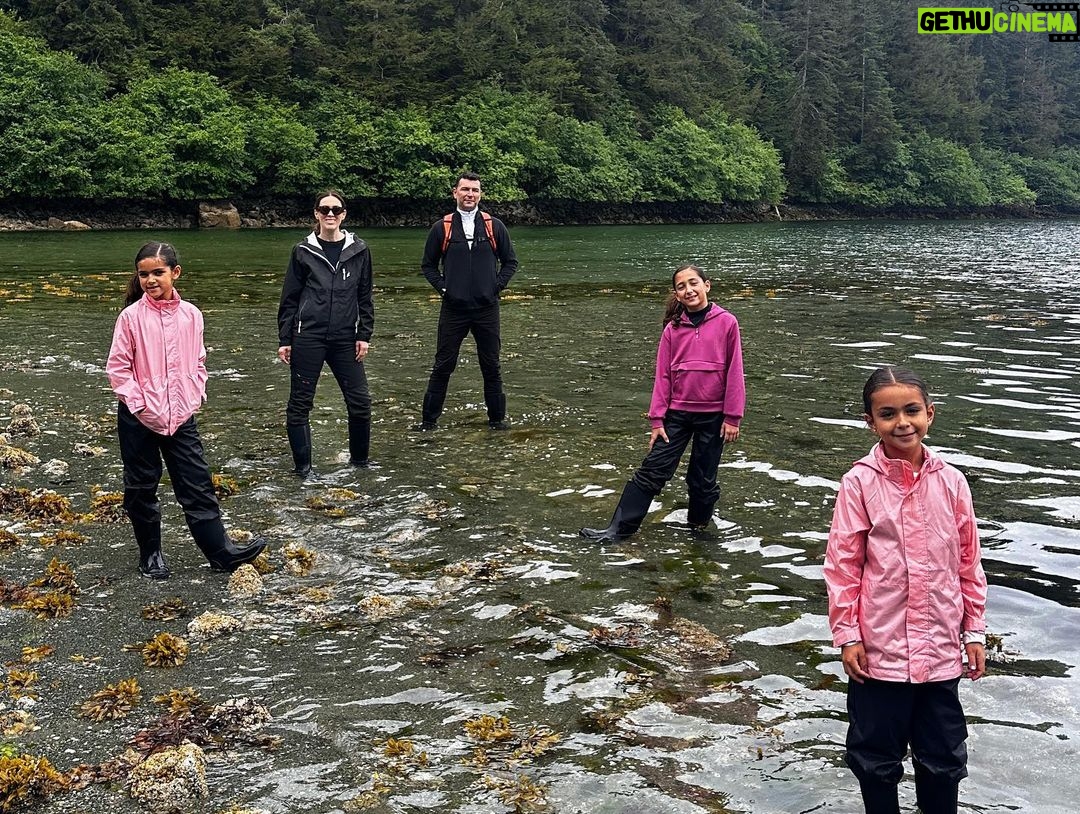 Jacqueline Bracamontes Instagram - Seguimos en Alaska y hoy fuimos a hacer por primera vez #bushwalking y fue supeeeer divertido!! (Pronto les pongo un video en facebook con todos los detalles!!!) @mft07