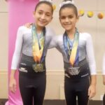 Jacqueline Bracamontes Instagram - Ayer fue un gran día!!!! Disfrutaron de su primera competencia de gimnasia… con mucha emoción y nervios… pero todo valió la pena!! Jacky 1er lugar overall y Carito y 3er lugar!!! Estamos muy orgullosos de ellas!!! 🙏🏼🙏🏼🙏🏼 @mft07 Nassau, Bahamas Islands