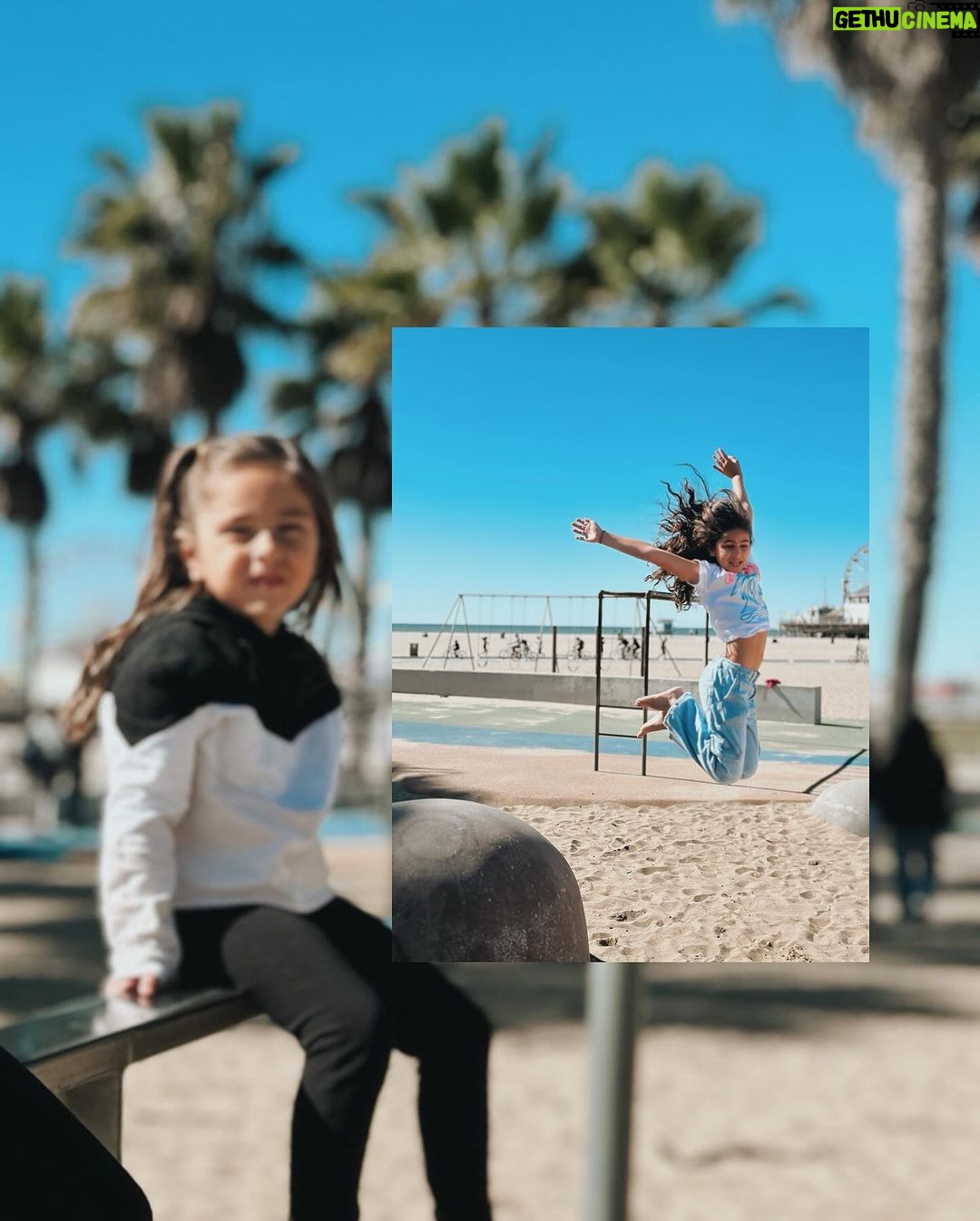 Jacqueline Bracamontes Instagram - Santa Monica vibes 🏝️🎡 Nos faltaron @mft07 que se nos fue al superbowl y mi Jackita que estaba enfermita pero la pasamos increíble. Santa Monica, California