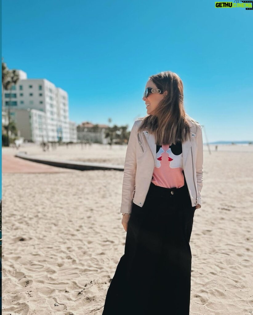 Jacqueline Bracamontes Instagram - Santa Monica vibes 🏝️🎡 Nos faltaron @mft07 que se nos fue al superbowl y mi Jackita que estaba enfermita pero la pasamos increíble. Santa Monica, California