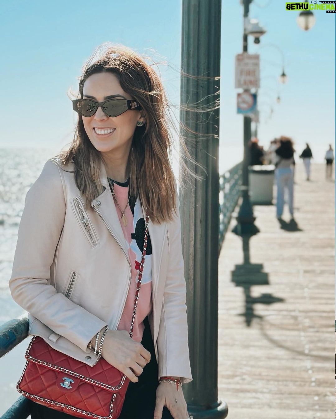 Jacqueline Bracamontes Instagram - Santa Monica vibes 🏝️🎡 Nos faltaron @mft07 que se nos fue al superbowl y mi Jackita que estaba enfermita pero la pasamos increíble. Santa Monica, California