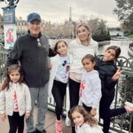 Jacqueline Bracamontes Instagram - Arrancamos! En esta familia no paramos. Felices y emocionados de los días que se vienen #disneylovers