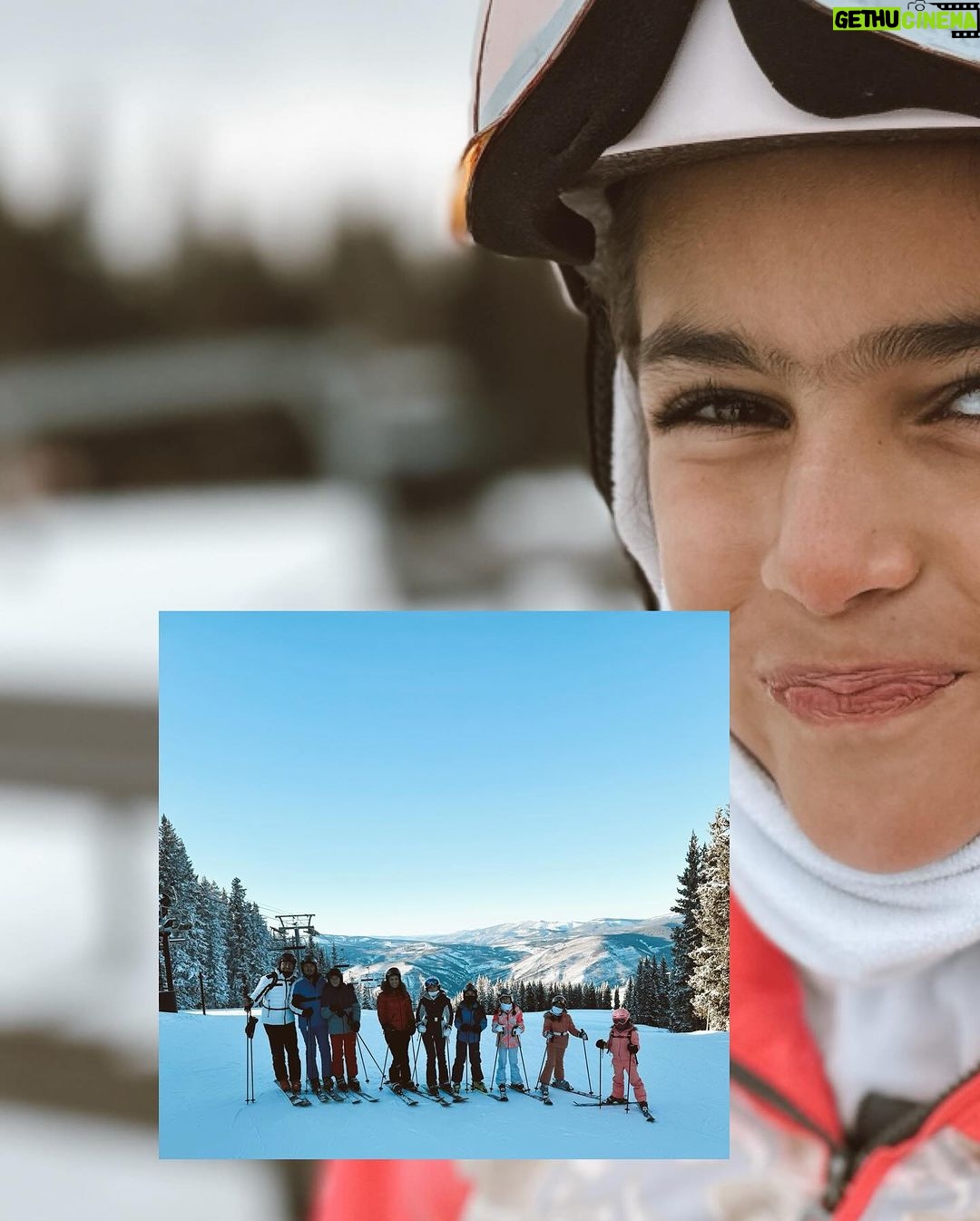Jacqueline Bracamontes Instagram - Forever winter ❄️⛷️ Así arranca el 2024 para la familia Fuentes Bracamontes, felices de estar juntos disfrutando estos días en la nieve. Feliz 2024 a todos!!!! @epicpass @epicpass_esp @vailmtn