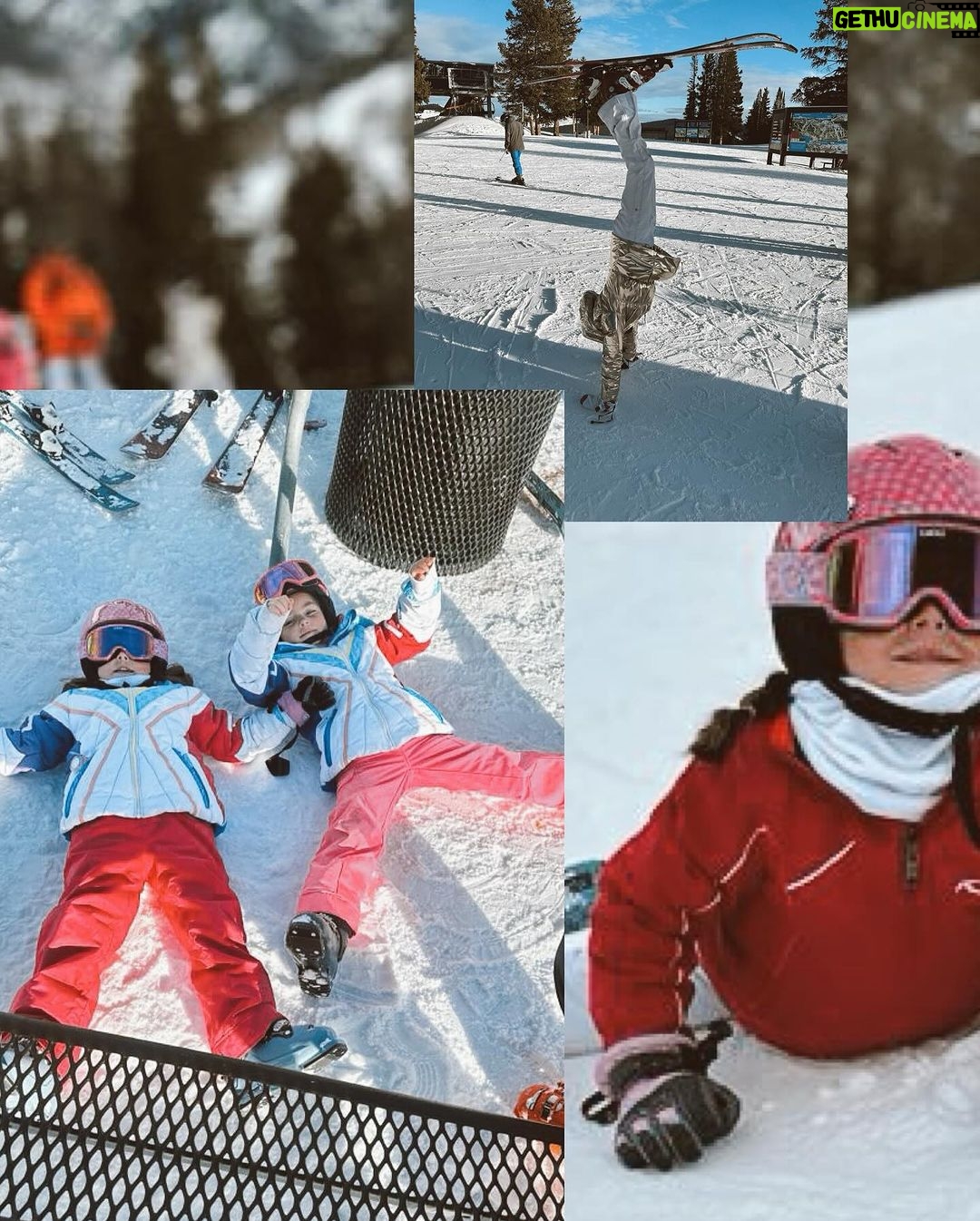 Jacqueline Bracamontes Instagram - Forever winter ❄️⛷️ Así arranca el 2024 para la familia Fuentes Bracamontes, felices de estar juntos disfrutando estos días en la nieve. Feliz 2024 a todos!!!! @epicpass @epicpass_esp @vailmtn