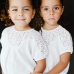 Jacqueline Bracamontes Instagram - Feliz cumpleaños a nuestras “bebés” !!! Emi y Pau. las amamos y deseamos que desde ya todos sus sueños y todo lo que desean con el alma, se les haga realidad!! A gozar la vida amores!!! 🎂🎂🎂 @mft07