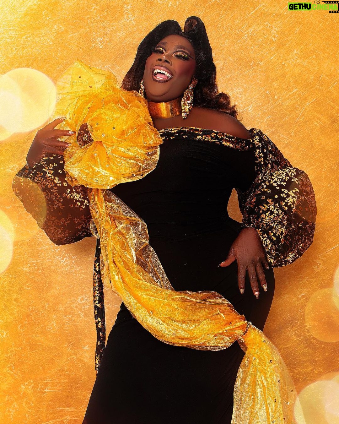 Jada Shada Hudson Instagram - 🎭Category is Masquerade 🎭 ➡️ swipe🔝4️⃣ . Now I mean momma is a “HotGlueGunGirl” till the end but my sewing skills that I don’t have and never learnt how to sew said “Am a make an appearance for the Ball 🪩… So Proud of this dress. I 👏🏾MADE 👏🏾THIS 👏🏾 🥹 . 👗 Me 👠 @weareshoefreaks 📸 @_qweenton . Bring it to the ball! Watch the new episode of @canadasdragrace #CanadasDragRace now on @wowpresentsplus worldwide (ex. Canada) and @cravecanada in Canada 🏁 #ball #design #dragrace #dragqueens #belloftheball