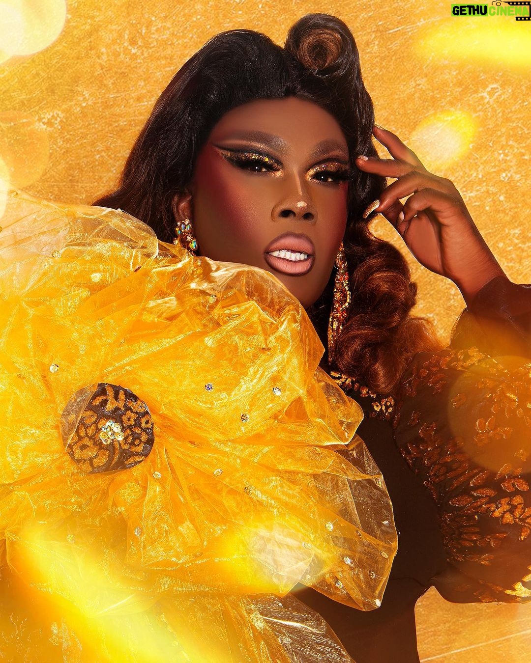 Jada Shada Hudson Instagram - 🎭Category is Masquerade 🎭 ➡️ swipe🔝4️⃣ . Now I mean momma is a “HotGlueGunGirl” till the end but my sewing skills that I don’t have and never learnt how to sew said “Am a make an appearance for the Ball 🪩… So Proud of this dress. I 👏🏾MADE 👏🏾THIS 👏🏾 🥹 . 👗 Me 👠 @weareshoefreaks 📸 @_qweenton . Bring it to the ball! Watch the new episode of @canadasdragrace #CanadasDragRace now on @wowpresentsplus worldwide (ex. Canada) and @cravecanada in Canada 🏁 #ball #design #dragrace #dragqueens #belloftheball