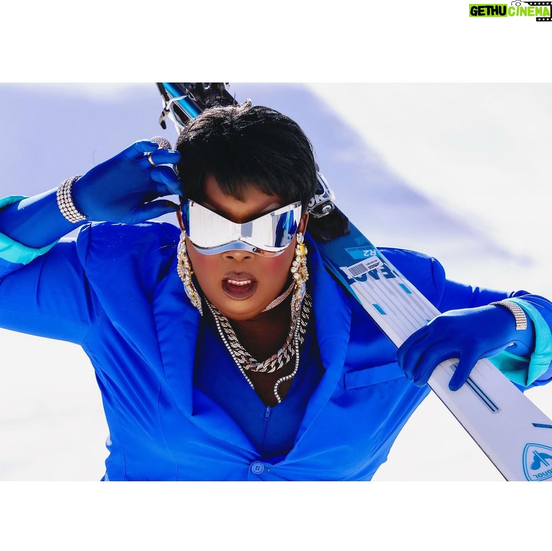 Jada Shada Hudson Instagram - 🏳️🌈🏔️🏂⛷️Are You READY CANADA?🇨🇦 Ontario’s Biggest & Largest Winter Pride Festival March1-3 @bluemtnresort @bluemtnvillage ……… . .Picture staying on a huge Resort suites, chalets, rooms etc and for a full weekend you can attend parties, drag shows, dragbingo, dragbrunch and a HUGE PRIDE SHOW EXTRAVAGANZA starring from @rupaulsdragrace @omgheyrose and your @canadasdragrace runner ups Season 4 @auroramatrix and Season 3 Torontos Turnup Queen me 🤰🏾JadaHudson ……… . That’s not all Joining us are my sisters and BlueMountains Icons @katinka_kature @devinedarlin @baby_bel_bel. 👇🏾Along With 6 Toronto divas @callherperla @thevirgoqueen.to @itsvangoth @makayla.couture @_imarra @thedestinydoll and local Collingwood entertainers, comedians, dancers OMG 😲🙌🏾 . 🎟️🎫 Tickets and Info VISIT www.PrideBluemountain.ca 📑Management @thenevstevensgroup Blue Mountain Ski Resort
