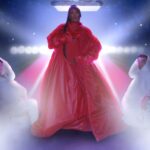 Jada Shada Hudson Instagram - 🇧🇧Oh Na Na What’s my Name🏈🌹 @badgalriri Killed It …. Here’s to my Queen Riri. (SWIPE ⬅️) . 📸 @_jamesaf_ 💻 @theonlysapphire 🪡🧵 @leelandxo 💇🏾‍♀️ @itsultraviolett . Dancers : @zozzelmozzpxv @_billyfrench_ Dancers costumes by : @sofondato . I had to pay tribute to my Barbadian Queen in this iconic look which was styled by @illjahjah. To the original designers @loewe and @maisonalaia 🔻ICONIC🔺 #superbowl #rihanna #rihannanavy #halftimeshow #rihannafenty #fentybeauty . 🇧🇧Barbados my Island in The Sun @barbadostoday @nation246 @visitbarbados @loopnewsbarbados
