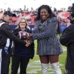 Jada Shada Hudson Instagram - Reposted from @torontoargos ….. . Game 🏈 Delivery by Torontos Turnup Queen 👸🏾……….. me 😜 . A Day to truly remember 🥹 treated like a Super Star …… Toronto you made the Queen feel like the only Queen today 🥰🏳️‍🌈🏈 ……. Also Thanks @pridetoronto 🫶🏾….. BMO Field